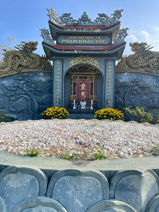 Chạp mả cuối năm — nếp về nguồn của con cháu